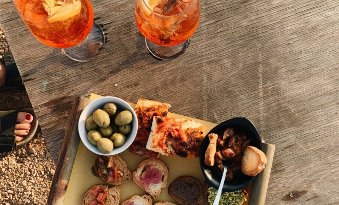 Aperitivo Italiano: Der perfekte Start in den Abend – Tipps und Produkte - Aperitivo Italiano: Der perfekte Start in den Abend – Tipps und Produkte